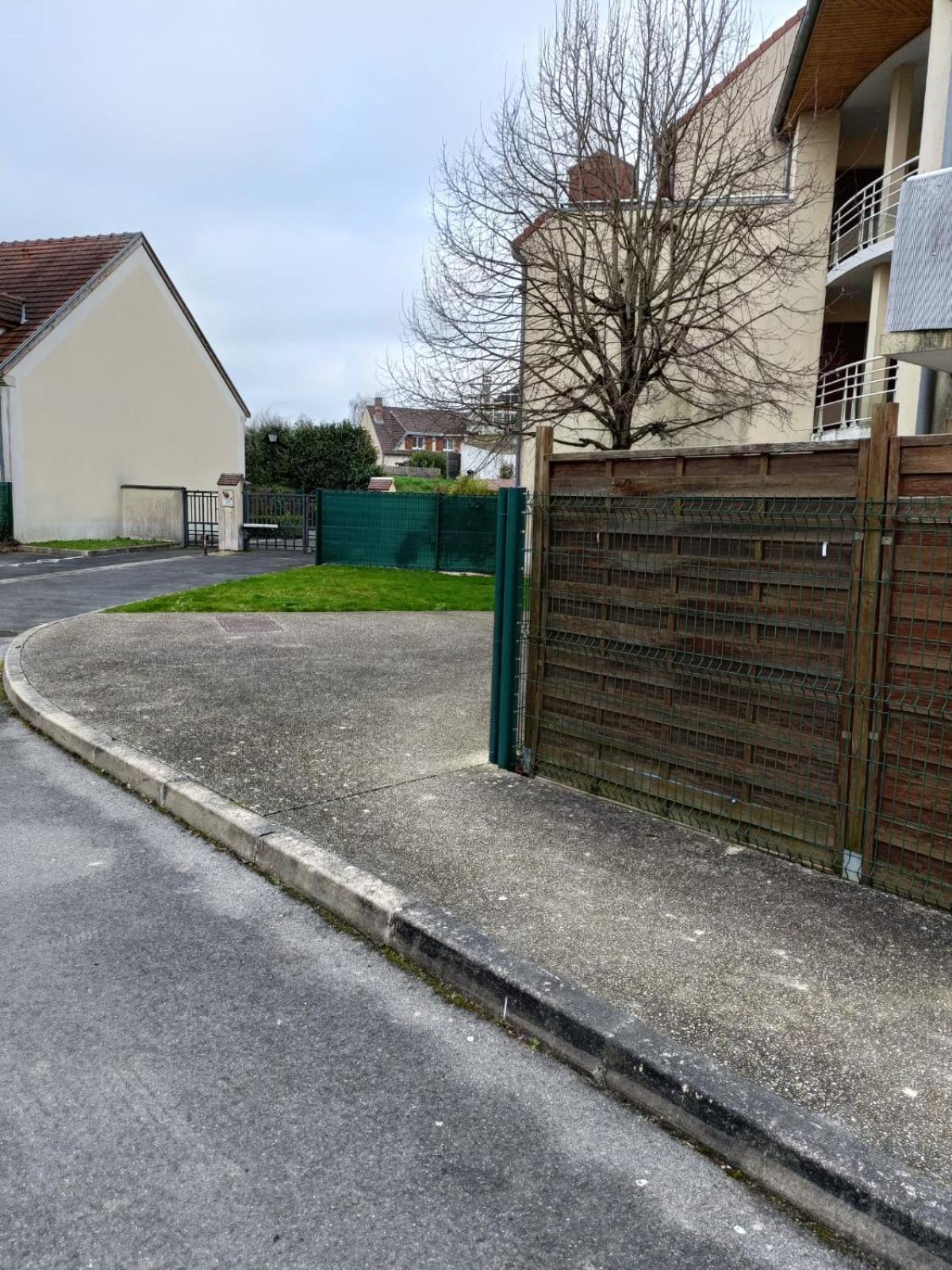 Appartement Les Vergers De Serris, 6 Personnes, 2 Pk Prives, Balcon, Lit Bebe *